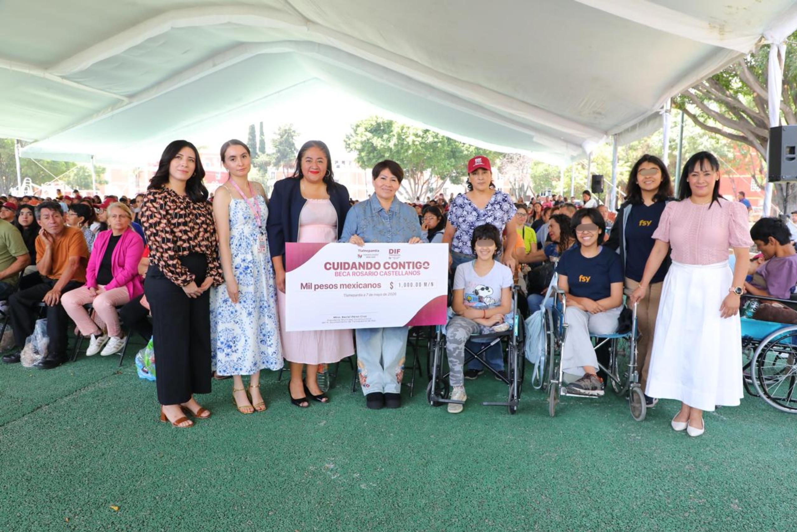 Entrega de 200 Becas a Personas Cuidadoras en Tlalnepantla