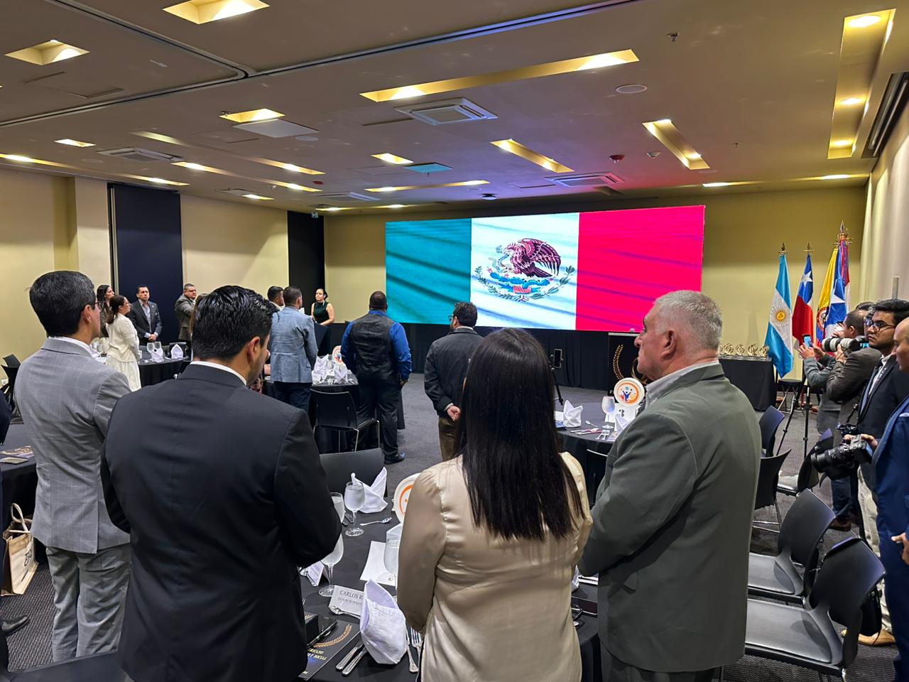 Tlalnepantla Recibe Premio Latinoamericano Dif 6